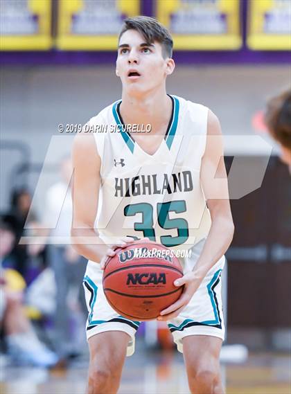 Thumbnail 2 in Highland vs. Desert Mountain (Fear the Hop Tournament)  photogallery.