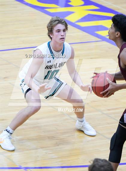 Thumbnail 2 in Highland vs. Desert Mountain (Fear the Hop Tournament)  photogallery.
