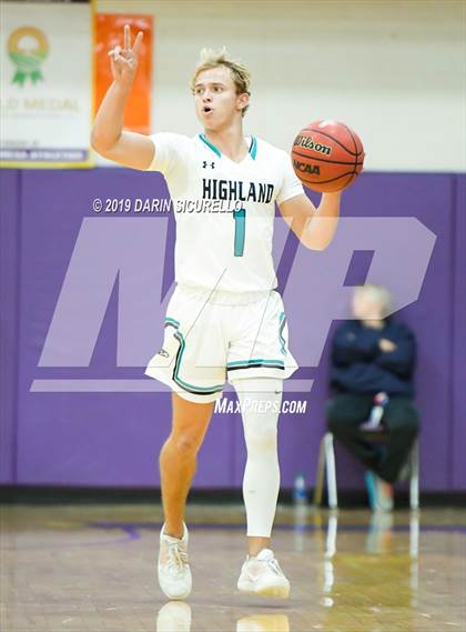 Thumbnail 1 in Highland vs. Desert Mountain (Fear the Hop Tournament)  photogallery.