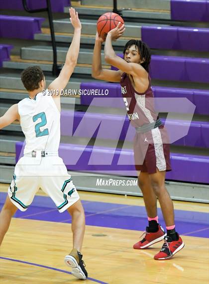 Thumbnail 3 in Highland vs. Desert Mountain (Fear the Hop Tournament)  photogallery.