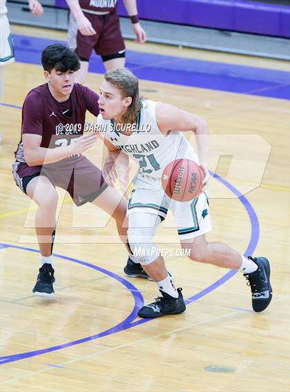 Thumbnail 2 in Highland vs. Desert Mountain (Fear the Hop Tournament)  photogallery.