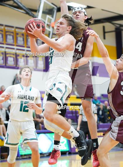 Thumbnail 2 in Highland vs. Desert Mountain (Fear the Hop Tournament)  photogallery.