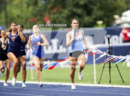 Thumbnail 1 in FHSAA 1A & 3A Finals (4 X 800 Meters) photogallery.