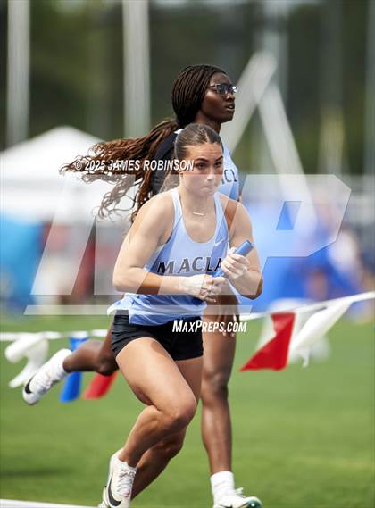 Thumbnail 2 in FHSAA 1A & 3A Finals (4 X 800 Meters) photogallery.
