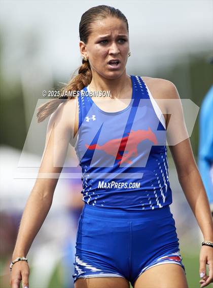 Thumbnail 1 in FHSAA 1A & 3A Finals (4 X 800 Meters) photogallery.