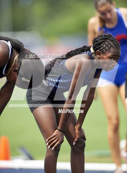 Thumbnail 2 in FHSAA 1A & 3A Finals (4 X 800 Meters) photogallery.