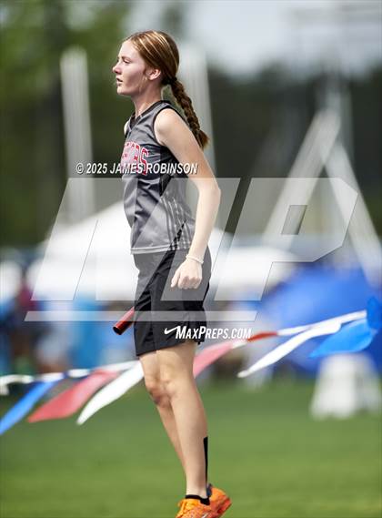 Thumbnail 2 in FHSAA 1A & 3A Finals (4 X 800 Meters) photogallery.