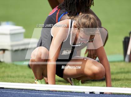 Thumbnail 2 in FHSAA 1A & 3A Finals (4 X 800 Meters) photogallery.