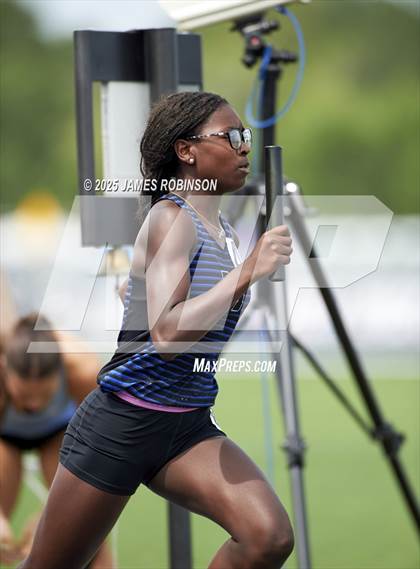 Thumbnail 3 in FHSAA 1A & 3A Finals (4 X 800 Meters) photogallery.