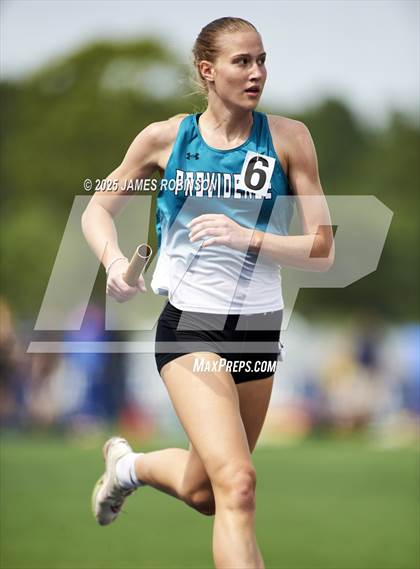 Thumbnail 1 in FHSAA 1A & 3A Finals (4 X 800 Meters) photogallery.