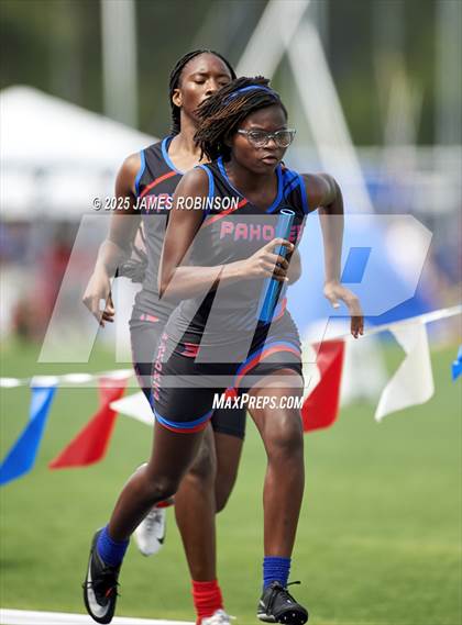 Thumbnail 1 in FHSAA 1A & 3A Finals (4 X 800 Meters) photogallery.