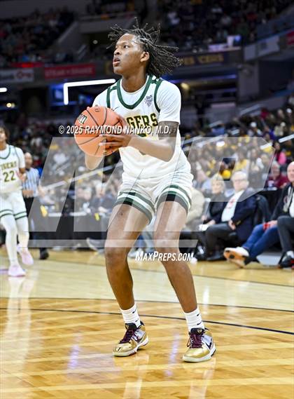 Thumbnail 3 in South Bend Saint Joseph vs. Indianapolis Crispus Attucks (IHSAA 3A Final) photogallery.