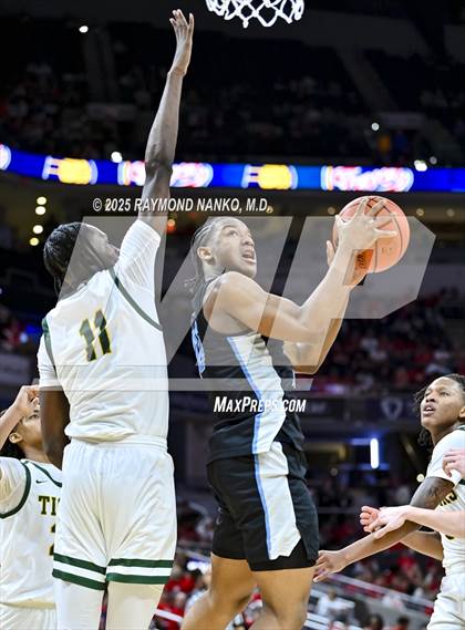 Thumbnail 3 in South Bend Saint Joseph vs. Indianapolis Crispus Attucks (IHSAA 3A Final) photogallery.