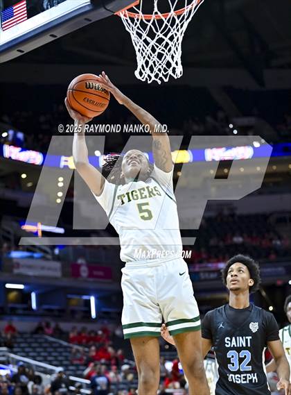 Thumbnail 3 in South Bend Saint Joseph vs. Indianapolis Crispus Attucks (IHSAA 3A Final) photogallery.