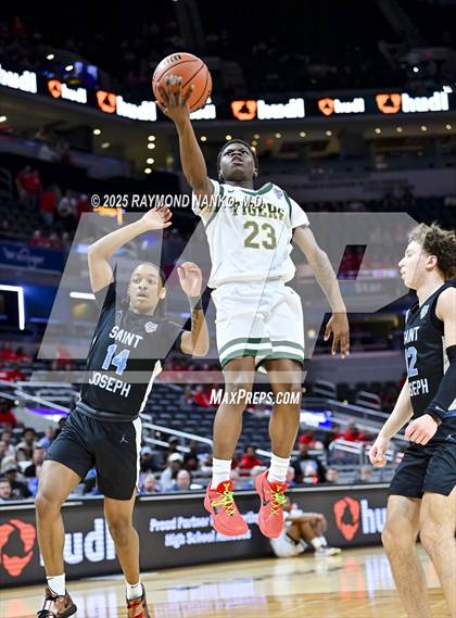 Thumbnail 2 in South Bend Saint Joseph vs. Indianapolis Crispus Attucks (IHSAA 3A Final) photogallery.