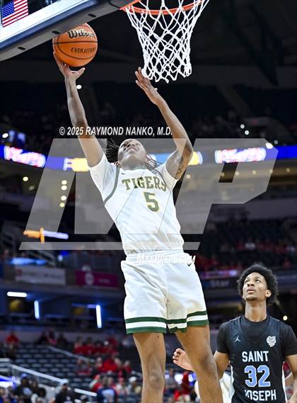 Thumbnail 1 in South Bend Saint Joseph vs. Indianapolis Crispus Attucks (IHSAA 3A Final) photogallery.