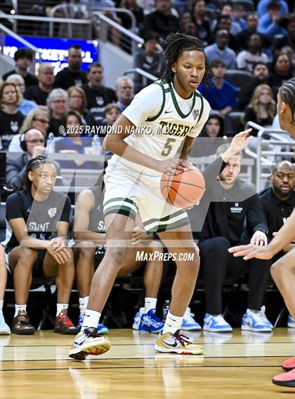 Thumbnail 2 in South Bend Saint Joseph vs. Indianapolis Crispus Attucks (IHSAA 3A Final) photogallery.