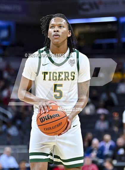 Thumbnail 1 in South Bend Saint Joseph vs. Indianapolis Crispus Attucks (IHSAA 3A Final) photogallery.