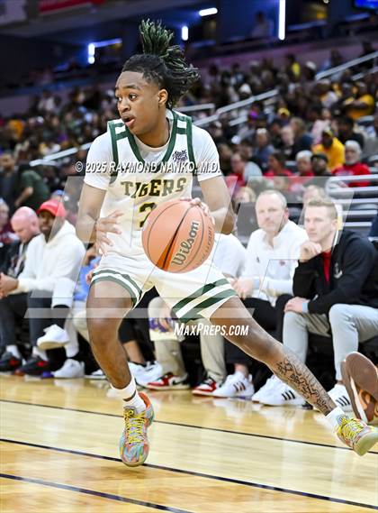 Thumbnail 1 in South Bend Saint Joseph vs. Indianapolis Crispus Attucks (IHSAA 3A Final) photogallery.