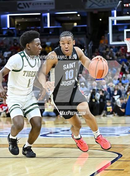 Thumbnail 2 in South Bend Saint Joseph vs. Indianapolis Crispus Attucks (IHSAA 3A Final) photogallery.