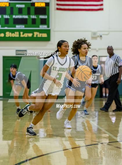 Thumbnail 3 in St. Joseph vs. Buena (Santa Barbara Tournament of Champions) photogallery.