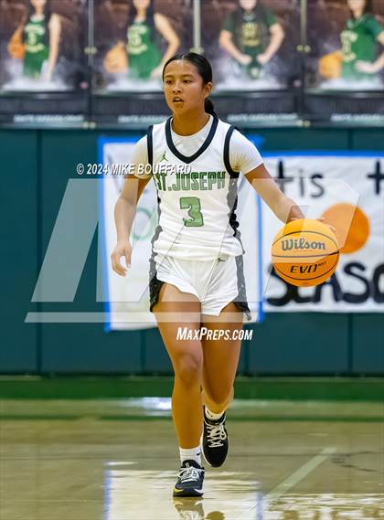 Thumbnail 3 in St. Joseph vs. Buena (Santa Barbara Tournament of Champions) photogallery.