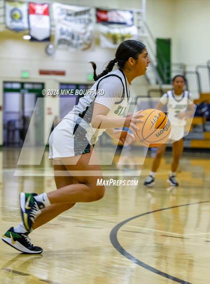 Thumbnail 2 in St. Joseph vs. Buena (Santa Barbara Tournament of Champions) photogallery.