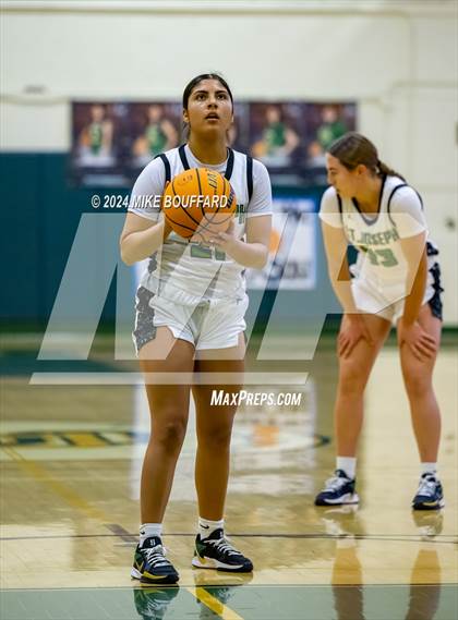 Thumbnail 2 in St. Joseph vs. Buena (Santa Barbara Tournament of Champions) photogallery.