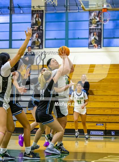 Thumbnail 3 in St. Joseph vs. Buena (Santa Barbara Tournament of Champions) photogallery.