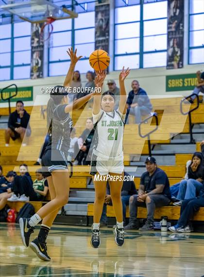 Thumbnail 2 in St. Joseph vs. Buena (Santa Barbara Tournament of Champions) photogallery.