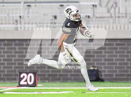 Thumbnail 3 in Caddo Mills vs. Pleasant Grove (UIL 4A Area Playoff) photogallery.