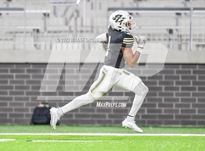 Thumbnail 1 in Caddo Mills vs. Pleasant Grove (UIL 4A Area Playoff) photogallery.