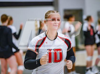 Thumbnail 3 in Hardin-Jefferson vs Bridge City (UIL Volleyball 4A Division 2 Region 3 Area Playoff) photogallery.