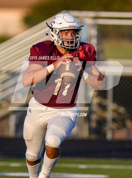 Thumbnail 1 in China Spring vs. St. Thomas Catholic photogallery.