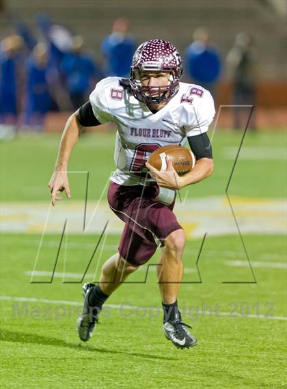 Thumbnail 1 in Flour Bluff vs. Leander (UIL Division 1 Regioinal Playoff) photogallery.