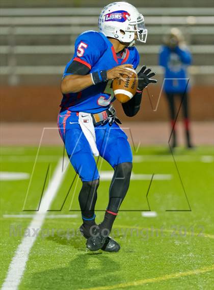 Thumbnail 3 in Flour Bluff vs. Leander (UIL Division 1 Regioinal Playoff) photogallery.