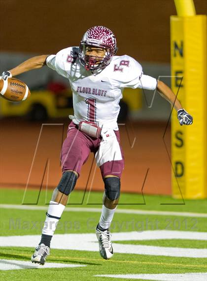 Thumbnail 3 in Flour Bluff vs. Leander (UIL Division 1 Regioinal Playoff) photogallery.