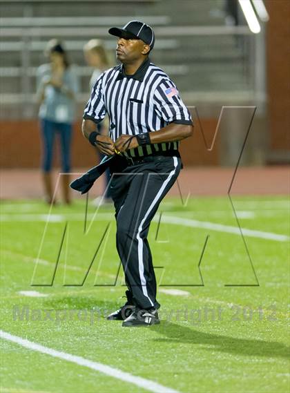 Thumbnail 2 in Flour Bluff vs. Leander (UIL Division 1 Regioinal Playoff) photogallery.