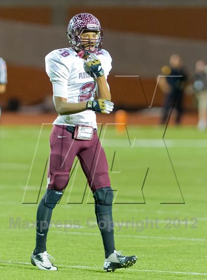 Thumbnail 1 in Flour Bluff vs. Leander (UIL Division 1 Regioinal Playoff) photogallery.