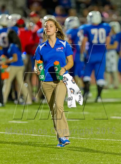 Thumbnail 3 in Flour Bluff vs. Leander (UIL Division 1 Regioinal Playoff) photogallery.