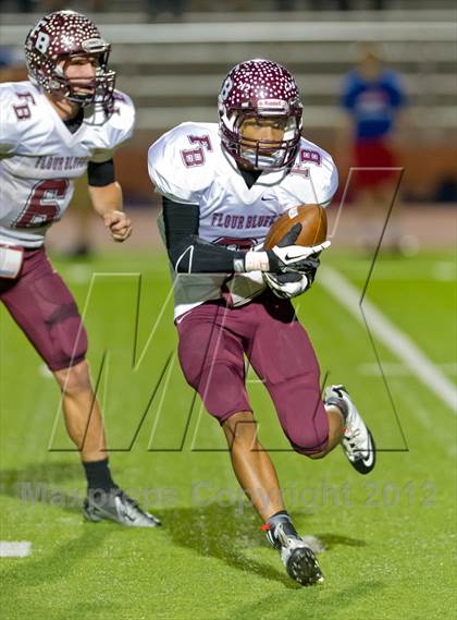 Thumbnail 3 in Flour Bluff vs. Leander (UIL Division 1 Regioinal Playoff) photogallery.
