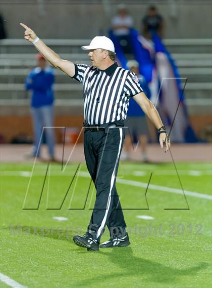Thumbnail 3 in Flour Bluff vs. Leander (UIL Division 1 Regioinal Playoff) photogallery.