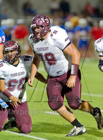 Thumbnail 2 in Flour Bluff vs. Leander (UIL Division 1 Regioinal Playoff) photogallery.