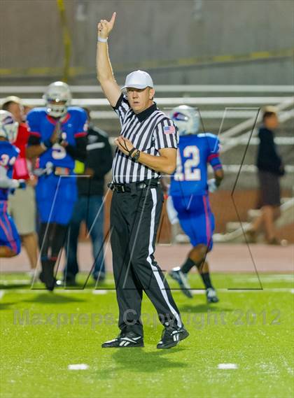Thumbnail 3 in Flour Bluff vs. Leander (UIL Division 1 Regioinal Playoff) photogallery.