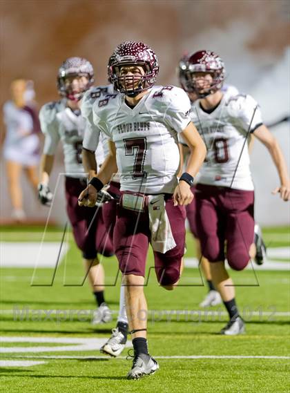 Thumbnail 1 in Flour Bluff vs. Leander (UIL Division 1 Regioinal Playoff) photogallery.