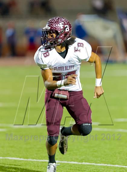Thumbnail 1 in Flour Bluff vs. Leander (UIL Division 1 Regioinal Playoff) photogallery.