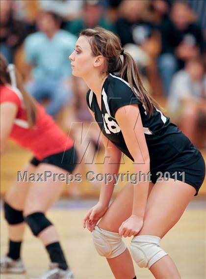 Thumbnail 3 in Don Bosco vs. Bergen Catholic (NJSIAA Non-Public Group 4 Final) photogallery.