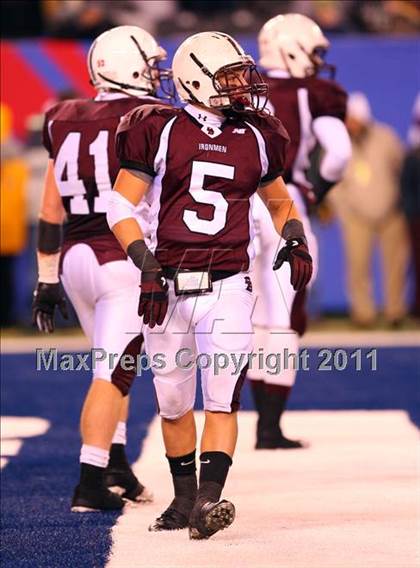 Thumbnail 2 in Don Bosco vs. Bergen Catholic (NJSIAA Non-Public Group 4 Final) photogallery.