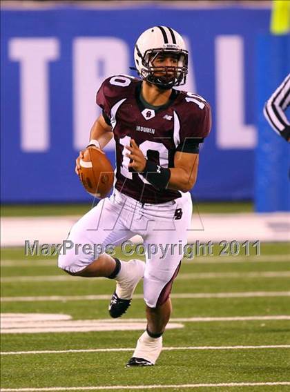 Thumbnail 3 in Don Bosco vs. Bergen Catholic (NJSIAA Non-Public Group 4 Final) photogallery.