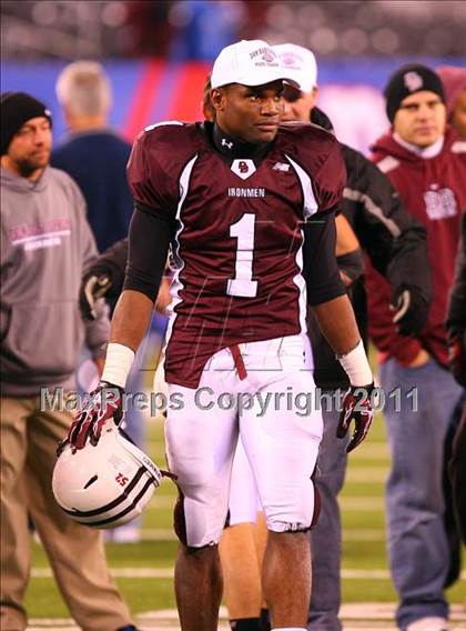 Thumbnail 2 in Don Bosco vs. Bergen Catholic (NJSIAA Non-Public Group 4 Final) photogallery.